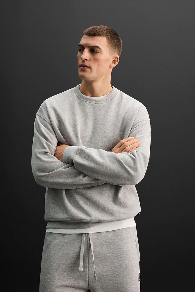 CREW NECK SWEATSHIRT
