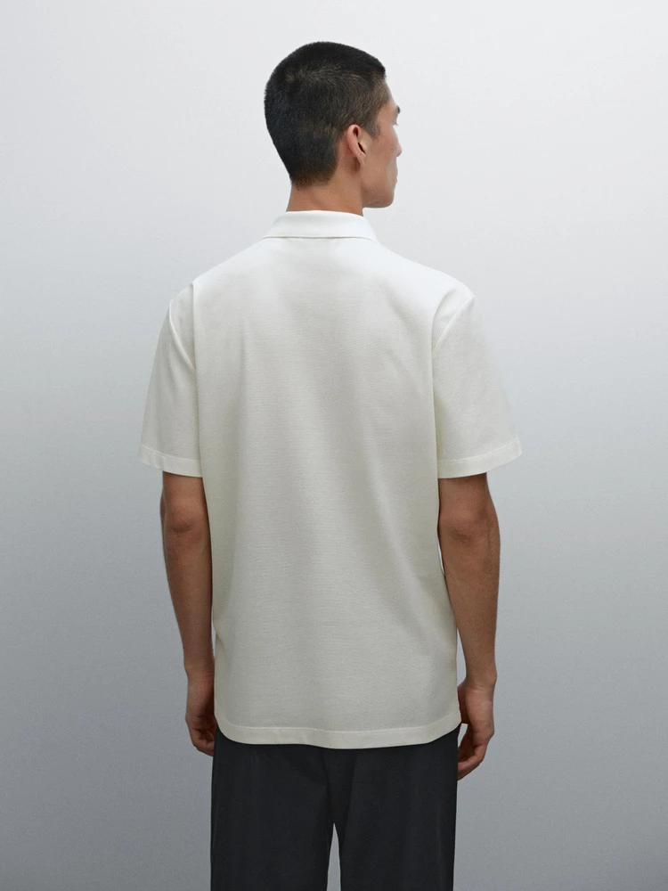 100% cotton polo shirt with micro textured weave
