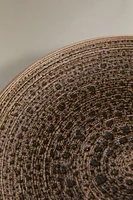 DINNER PLATE WITH RAISED DESIGN