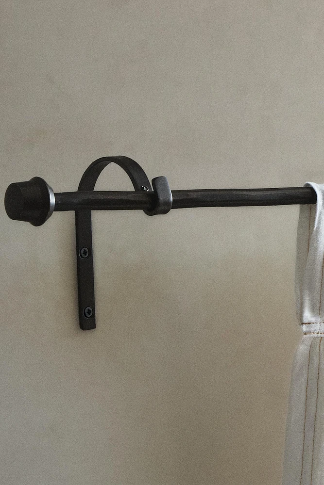 IRON CURTAIN RAIL
