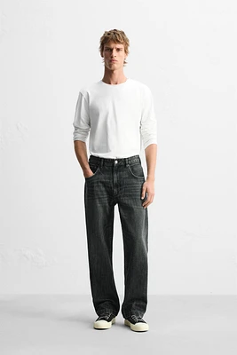 STRAIGHT FIT RELAXED JEANS