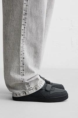 LACELESS SNEAKERS