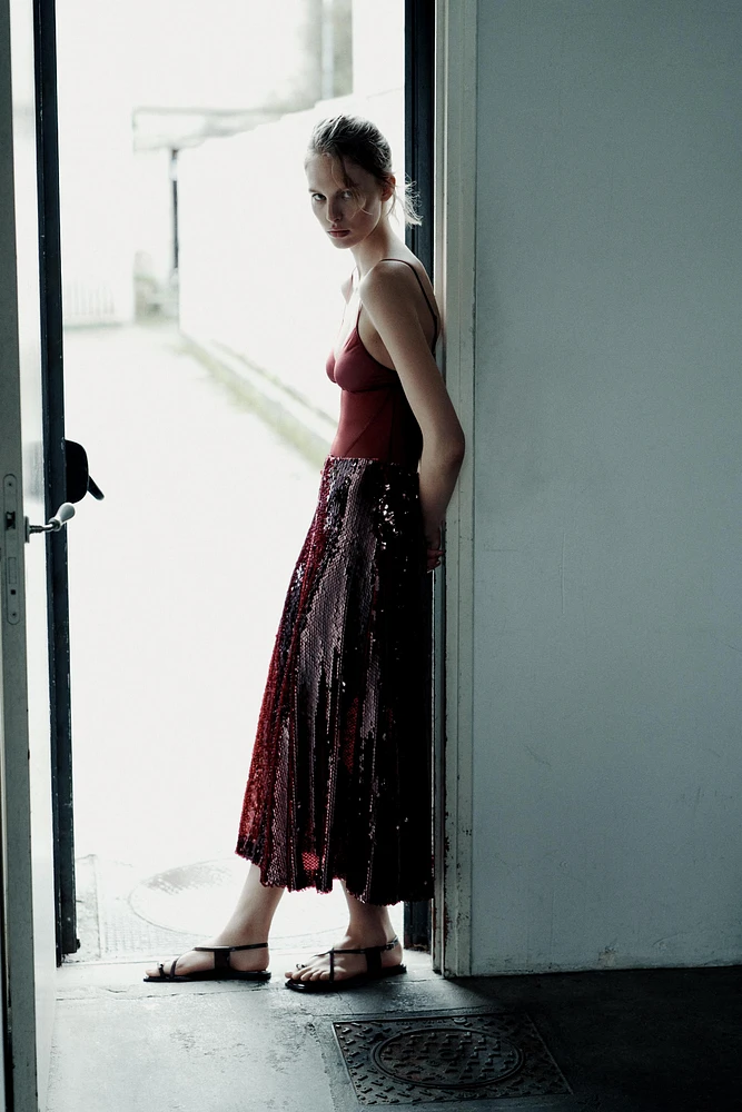 SEQUIN MIDI SKIRT