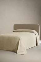 FADED-EFFECT LINEN QUILT