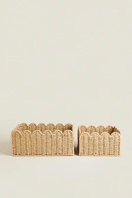 SMALL SCALLOPED BASKET