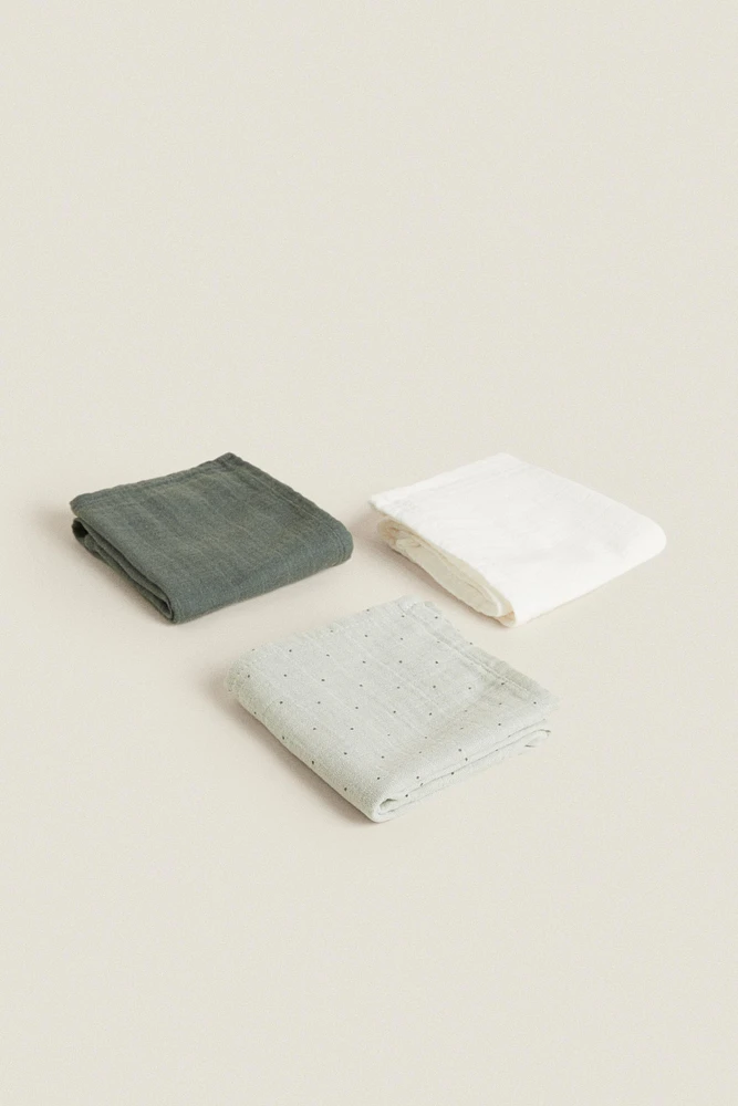 PACK OF CHILDREN’S MULTICOLORED MUSLIN CLOTHS (PACK 3)