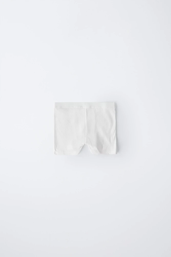 AGES -6/ THREE-PACK OF RIBBED BOXERS WITH LABEL