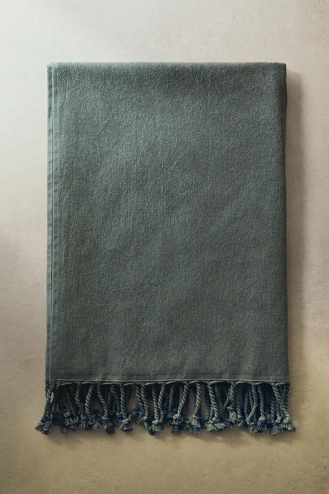 FRINGED COTTON BEACH TOWEL