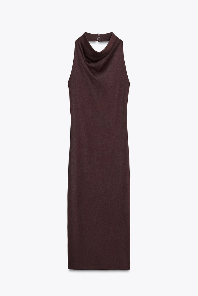ROBE MI-LONGUE AVEC ENCOLURE AMÉRICAINE