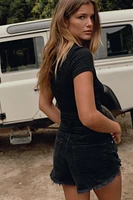 CURVED HIGH-WAISTED DENIM SHORTS