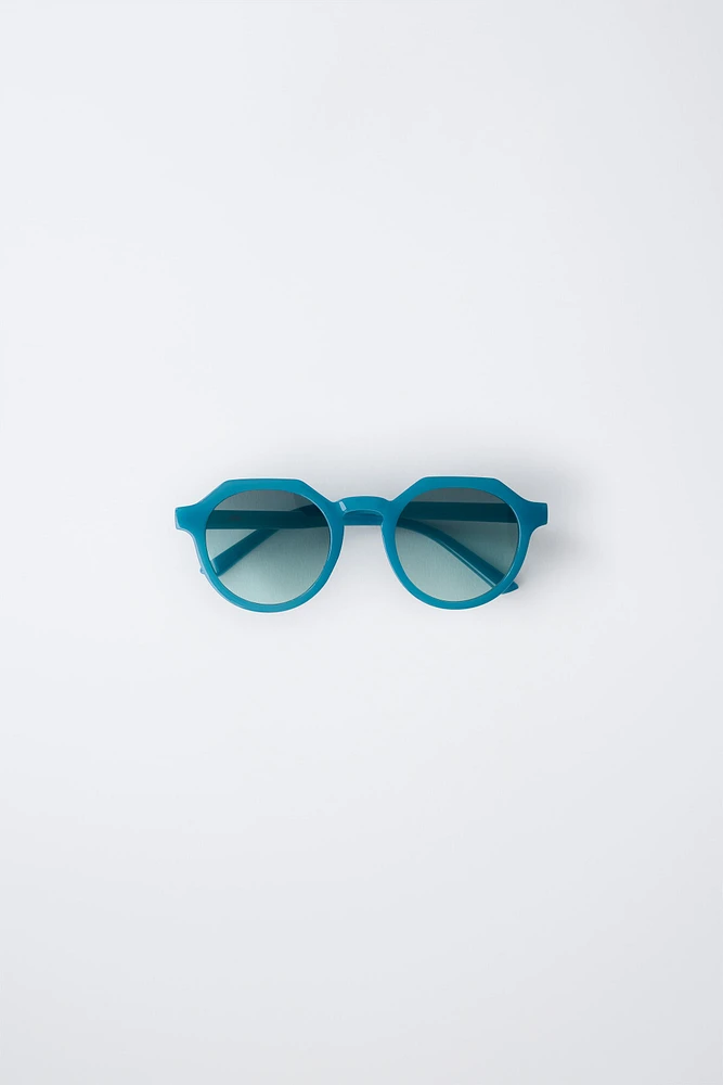 TRANSLUCENT FRAME SUNGLASSES