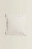 THROW PILLOW COVER WITH POLKA DOT DESIGN