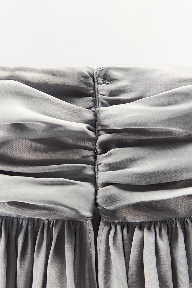 ROBE SATINÉE CAPE LIMITED EDITION