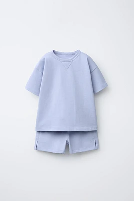ENSEMBLE DE JOGGING T-SHIRT ET BERMUDA UNI