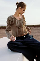 RUFFLED KNIT TOP