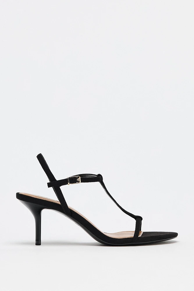 SANDALES À TALONS ET BRIDES