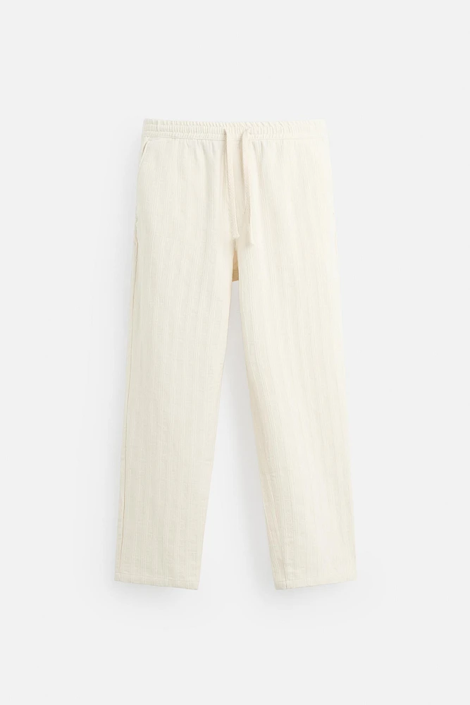 PANTALON EN JACQUARD À RAYURES