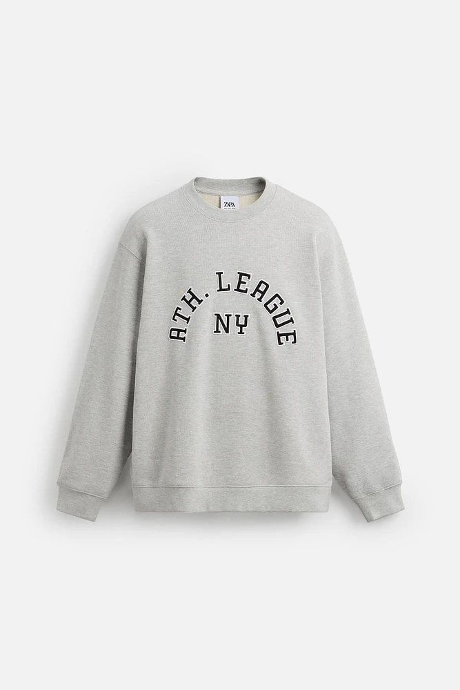 TEXT PATCH SWEATSHIRT
