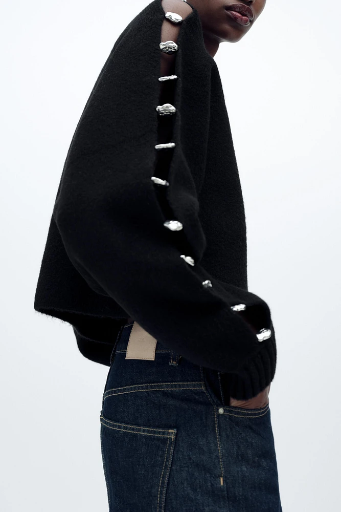 BOBBLE SLEEVE KNIT SWEATER