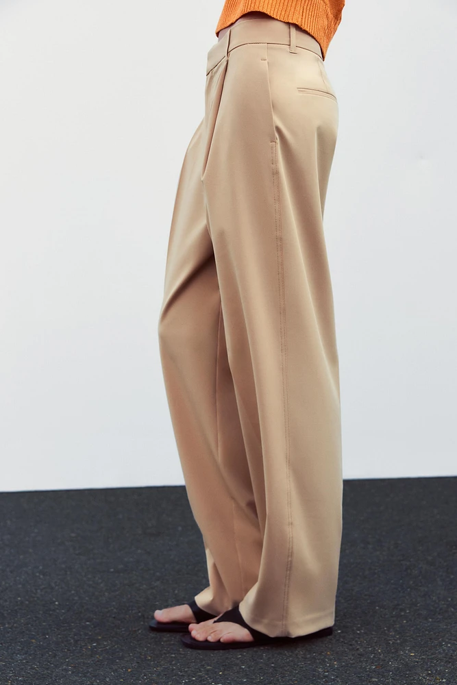 PANTALON À PLIS