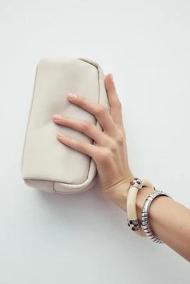 100% LEATHER TOILETRY BAG