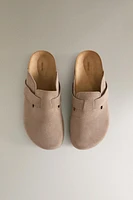 LEATHER CLOGS WITH STRAP