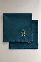 SET OF EMBROIDERED COTTON NAPKINS (SET OF 2)