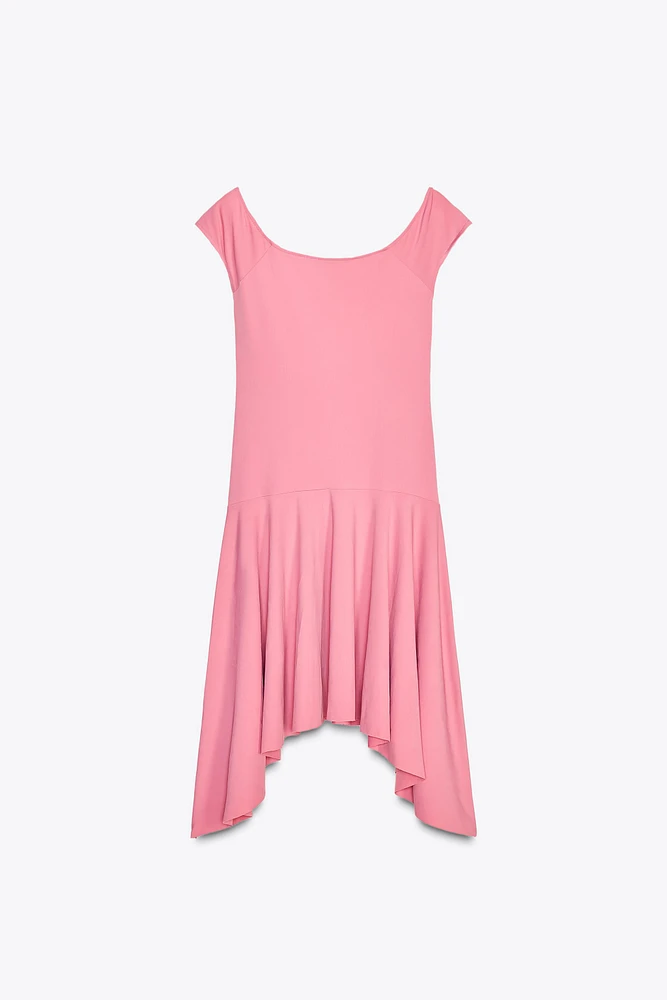 ROBE POLYAMIDE BAS ASYMÉTRIQUE