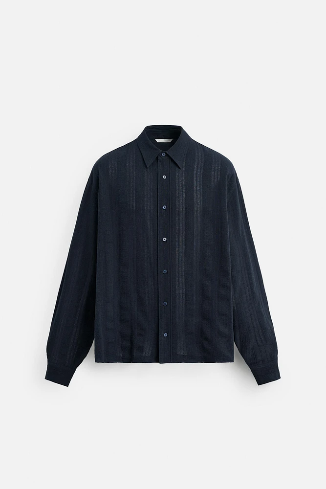 CHEMISE À TEXTURE AVEC RAYURES