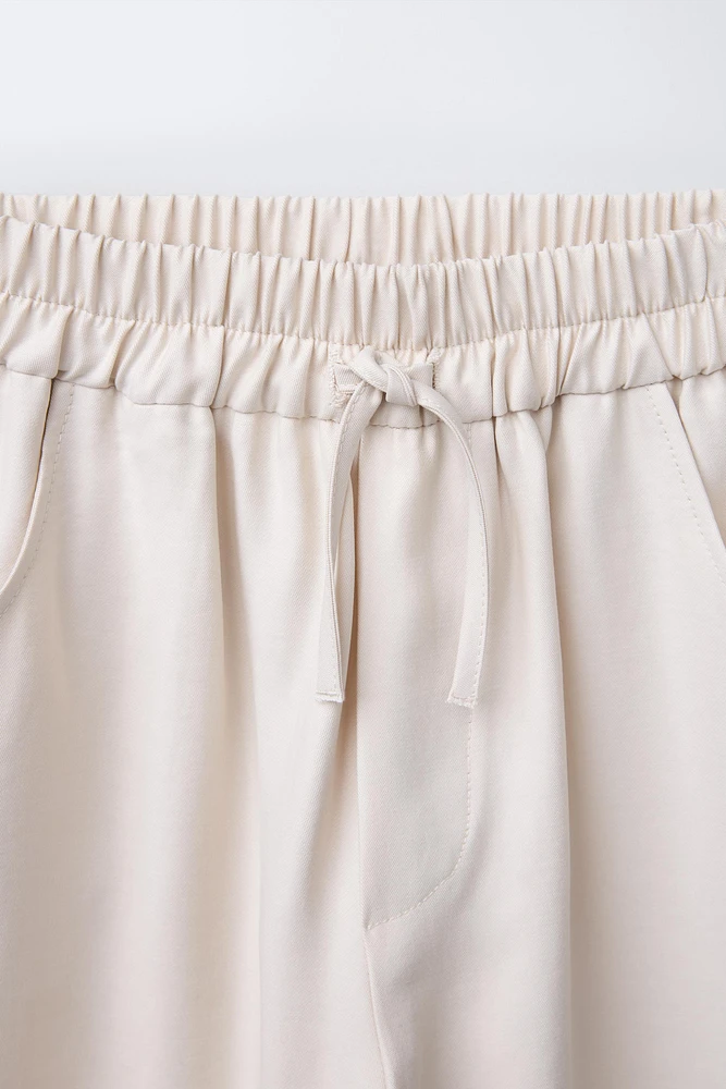 FLOWY PANTS