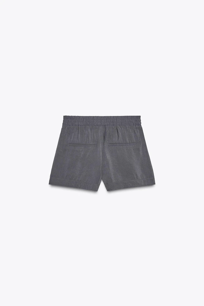 FLOWY MINI SHORTS
