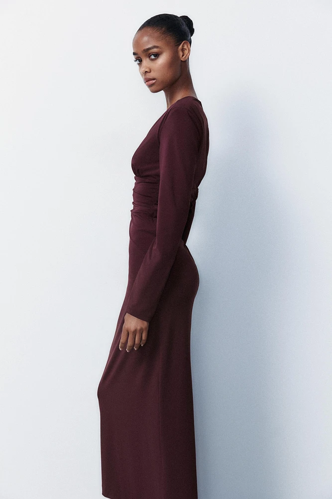 ROBE MI-LONGUE DRAPÉE