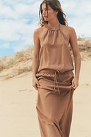 FLOWY HALTER TOP