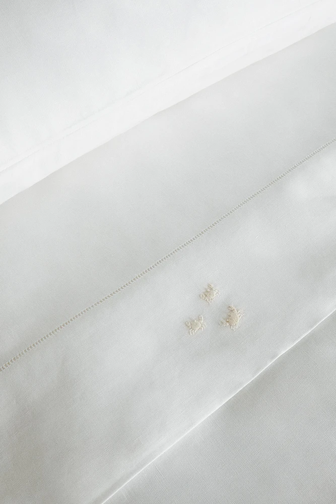 FLAT SHEET WITH CRAB EMBROIDERY