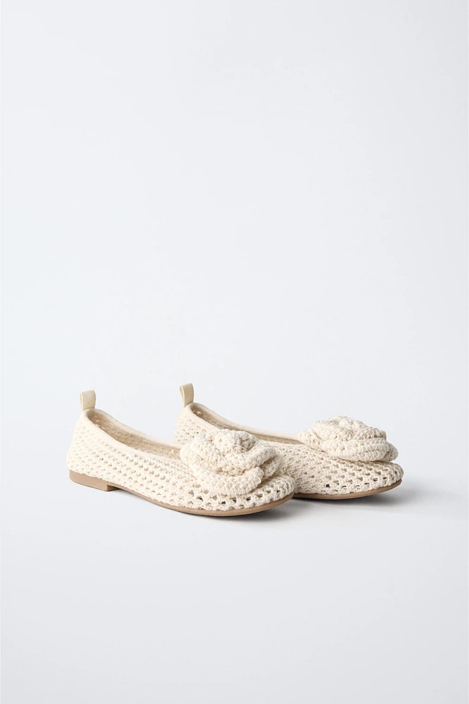 CROCHET FLOWER BALLET FLATS