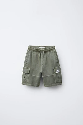 GARMENT DYE CARGO SHORTS WITH LABEL