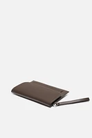 TEXTURED CLUTCH
