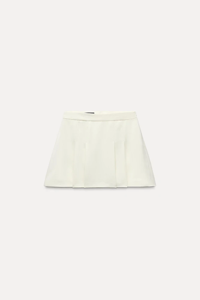 PLEATED SHORTS