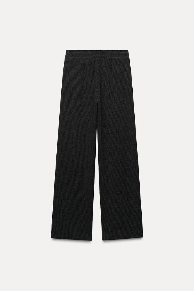 TEXTURED WIDE LEG PANTS