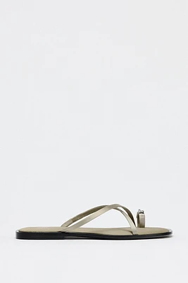 TOE DETAIL SANDALS