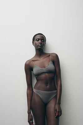 POLYAMIDE TRIANGLE BRALETTE