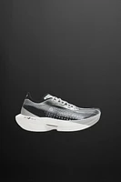 CHAUSSURES POUR COURIR DE LONGUES DISTANCES