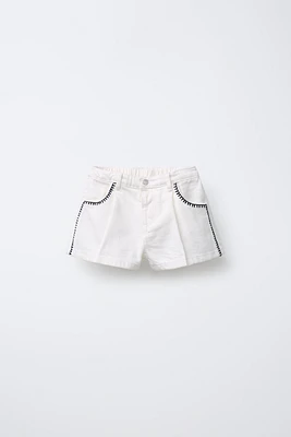 CONTRAST EMBROIDERY DENIM BERMUDA SHORTS