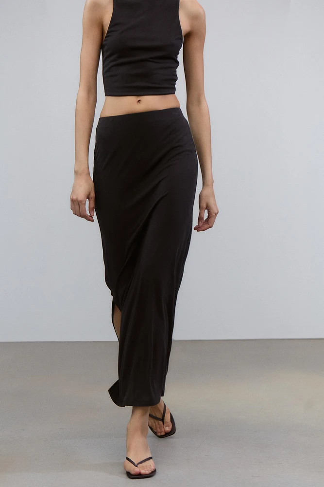 FLOWY MIDI SKIRT
