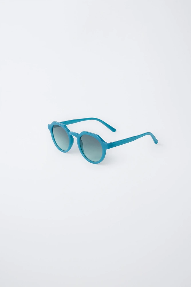 TRANSLUCENT FRAME SUNGLASSES