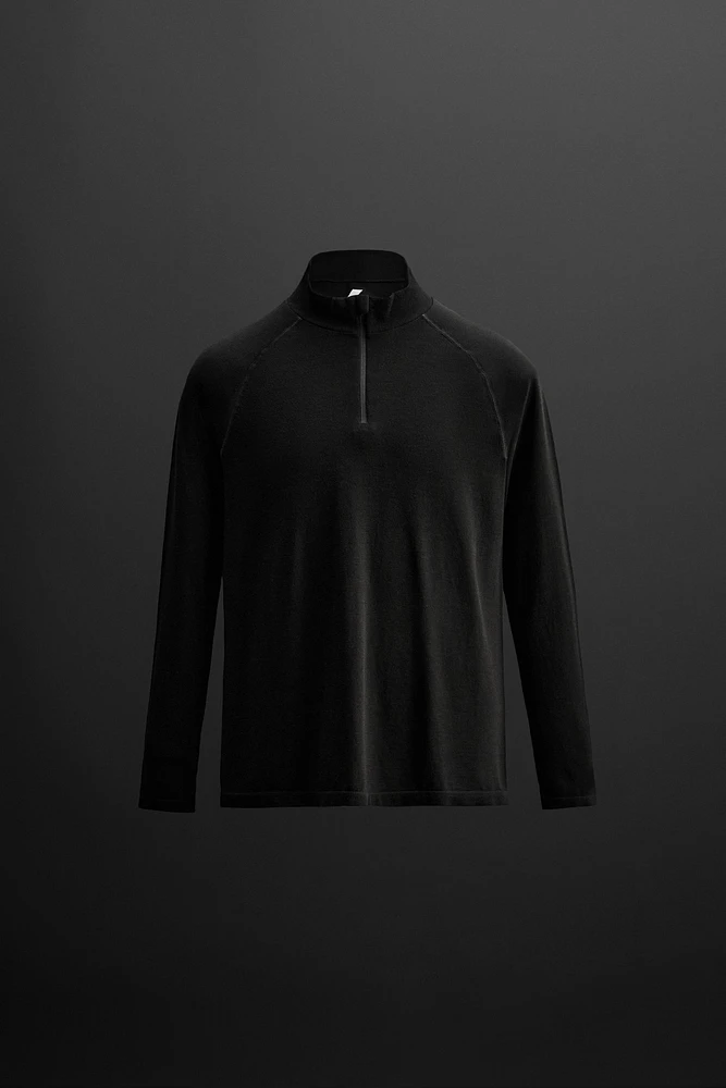 T-SHIRT COL ZIP