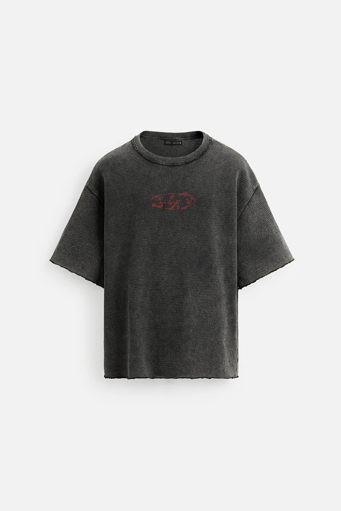 T-SHIRT DÉLAVÉ EN MAILLE IMPRIMÉE