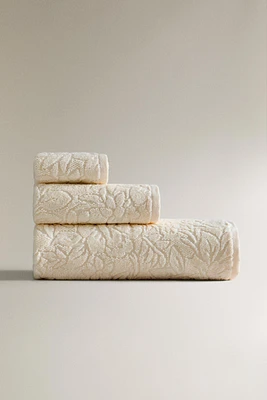 SERVIETTE DE BAIN JACQUARD FLORAL
