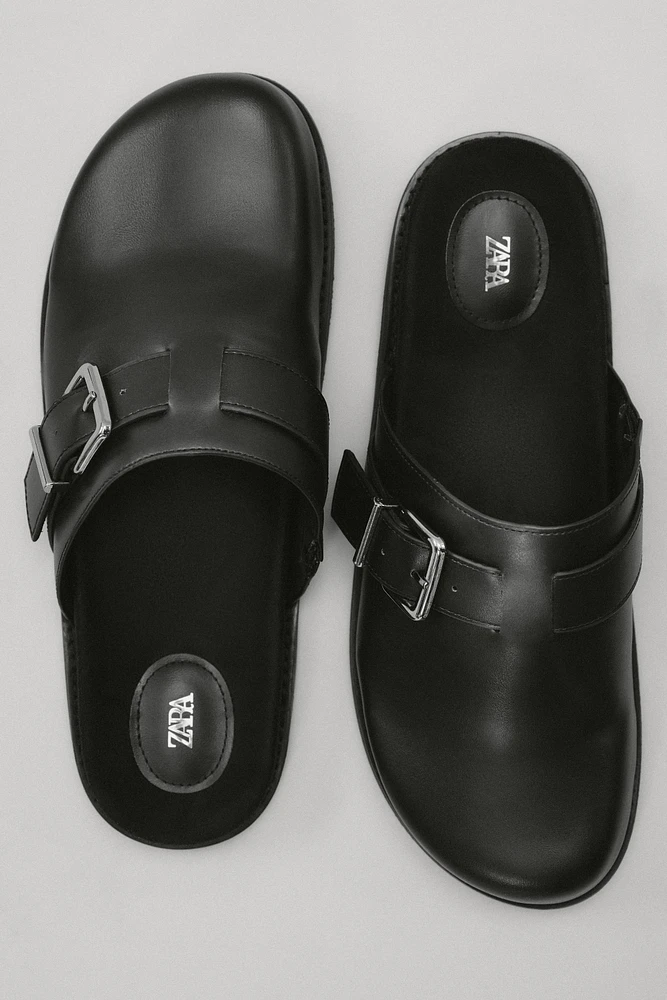 METALLIC BUCKLE CLOGS
