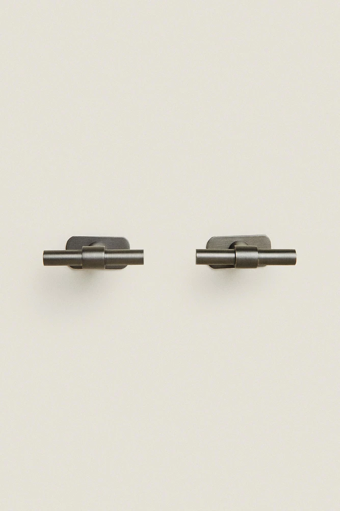 SET OF LONG METALLIC KNOBS (SET OF 2)
